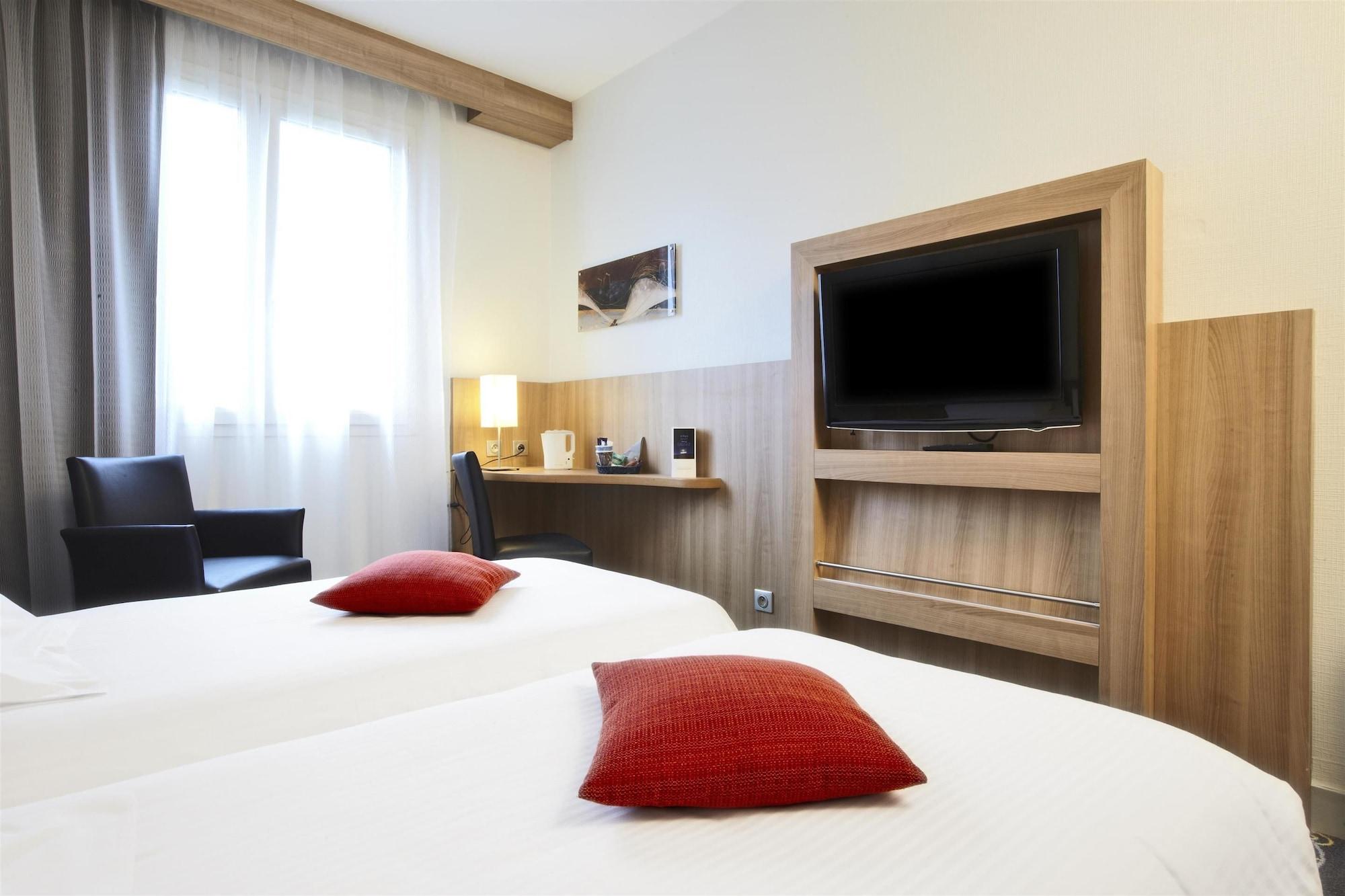 Kyriad Hotel Tours Centre Exteriér fotografie